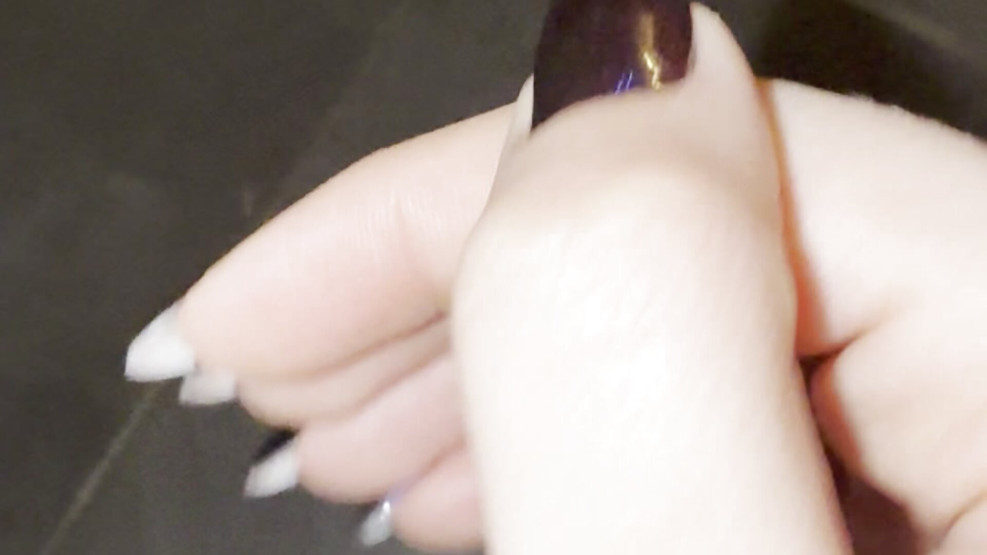 Ongles - video by juliakhaleesii cam model