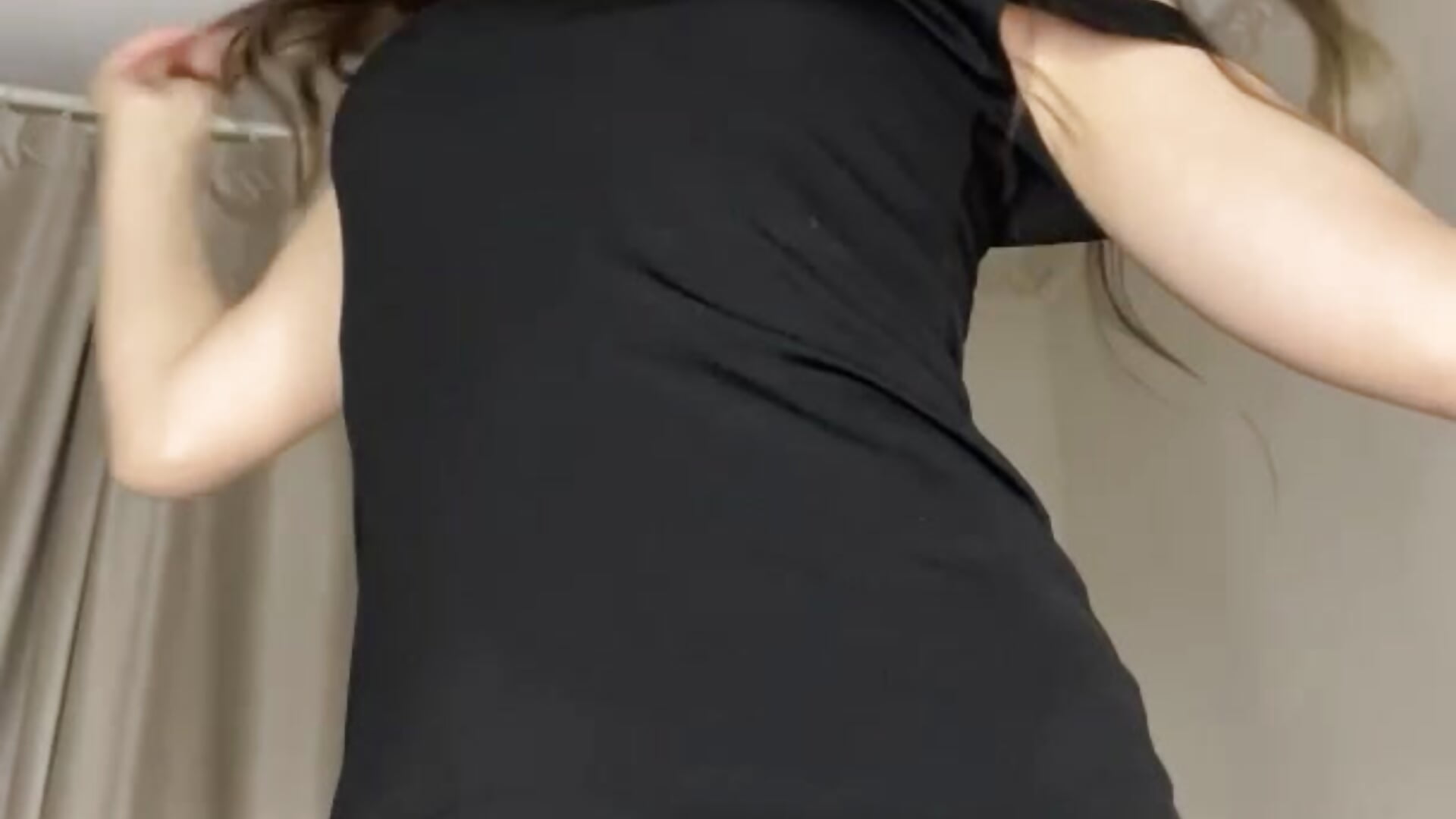 Follow me so you don’t miss my shows - відео від вебкаммоделі Alyxra