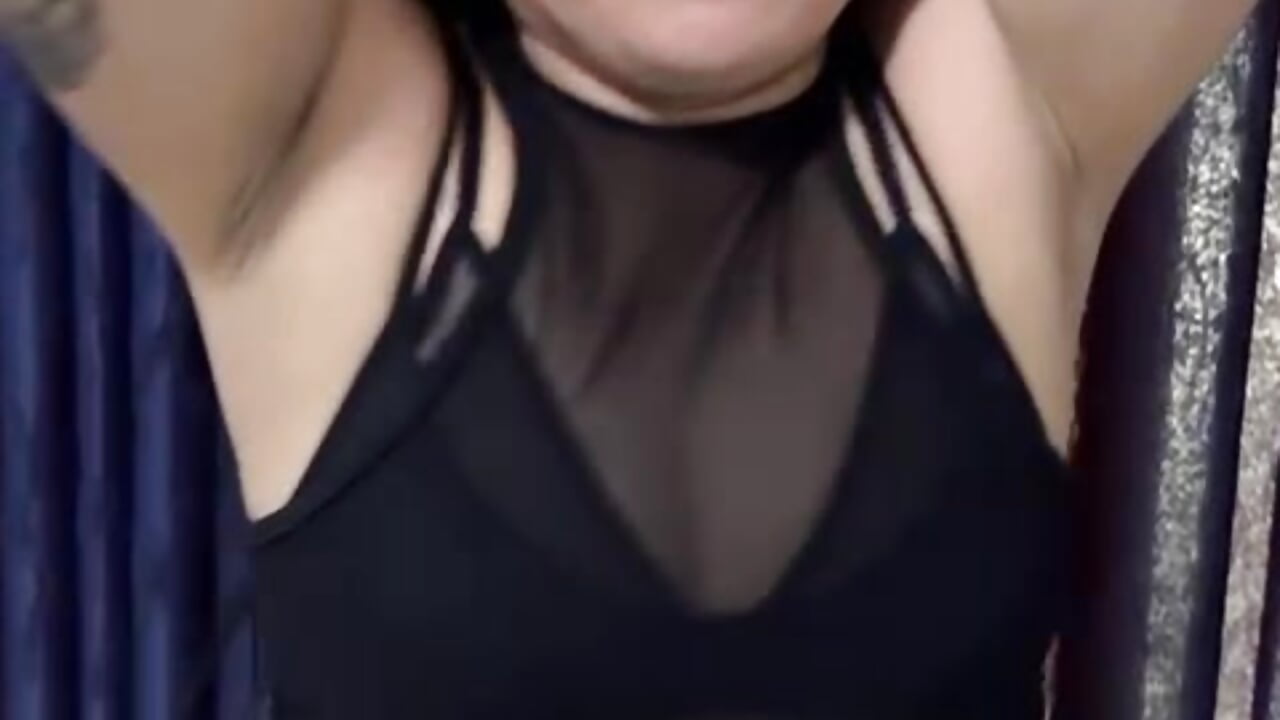 Video Tatoo Riley– riley_smit kameramodell videója