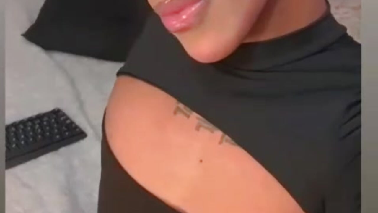 in my room😘 - clip cu JERO_TEASE_S7S model videochat