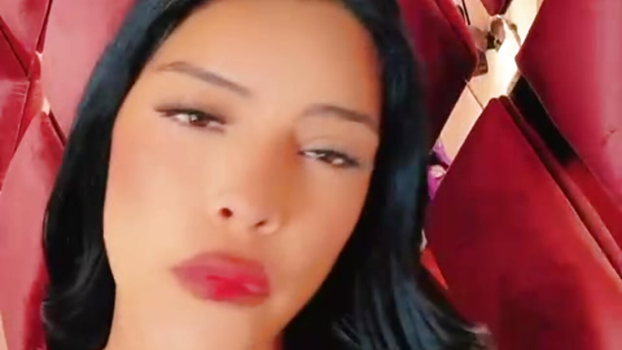 WhatsApp Video 2026-02-03 at 8,15,32 AM - βίντεο μοντέλου megan_sofiaa_