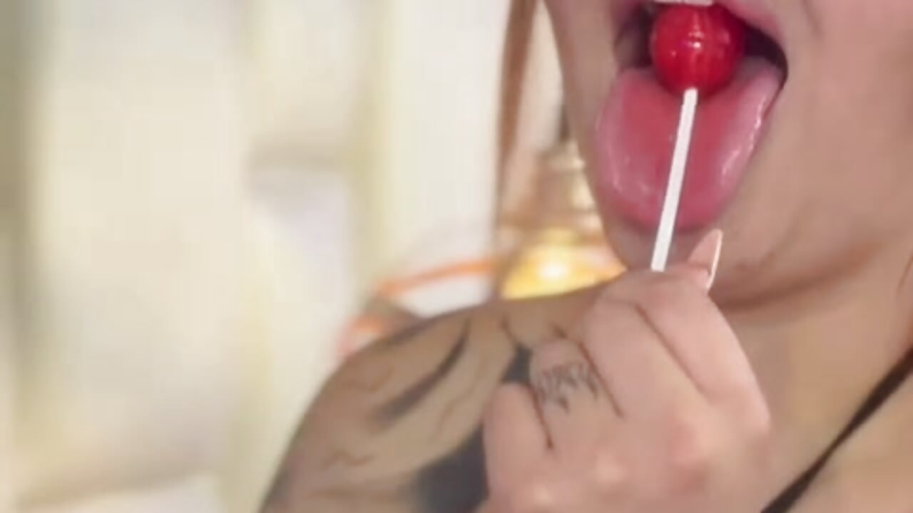 WhatsApp Video 2026-02-09 at 6,45,20 PM (1) - відео від в ебкаммоделі Nikky-perez