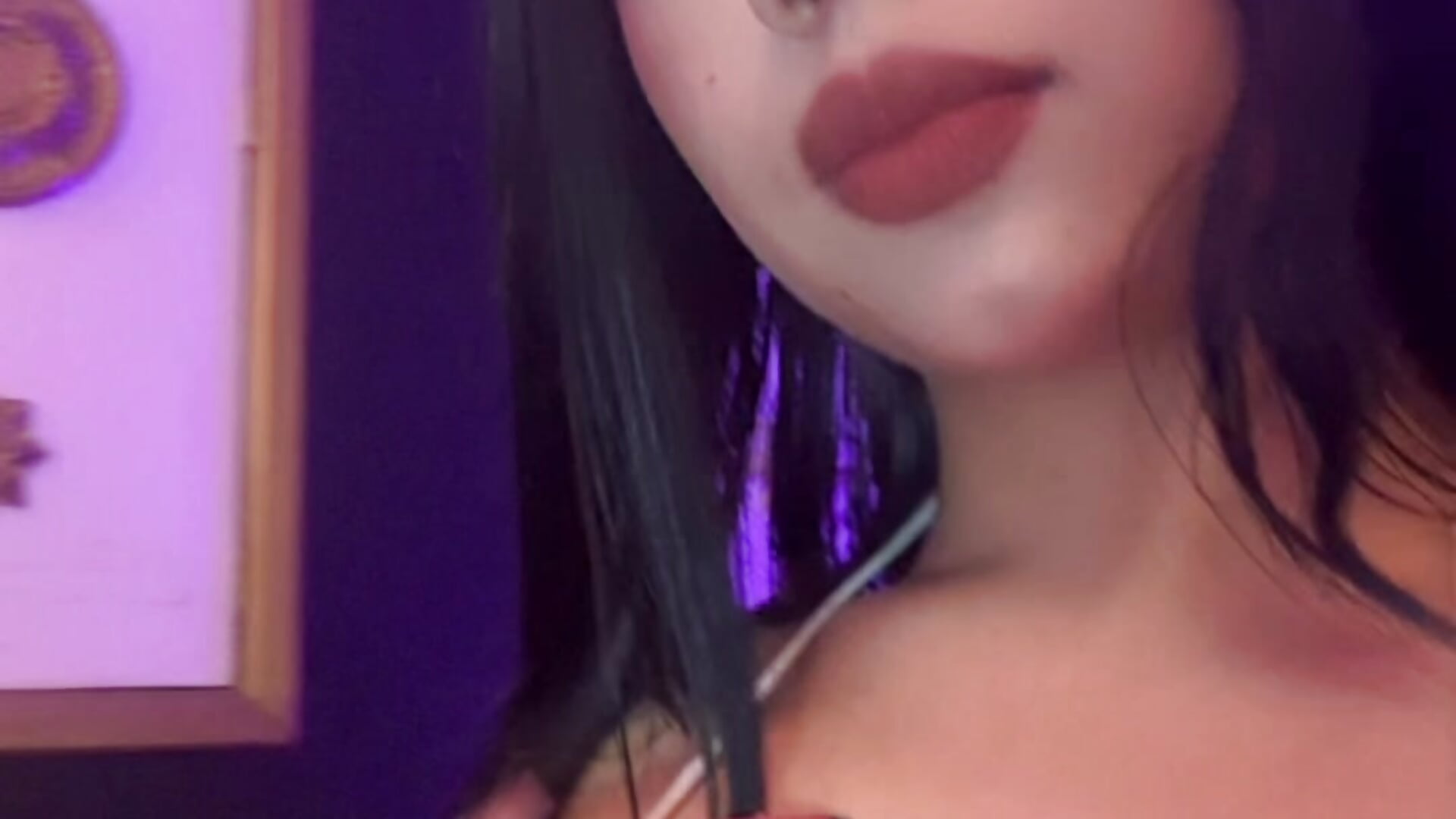 Hello, what brought you here? 💕 - video od modelky/modela LiaLovet