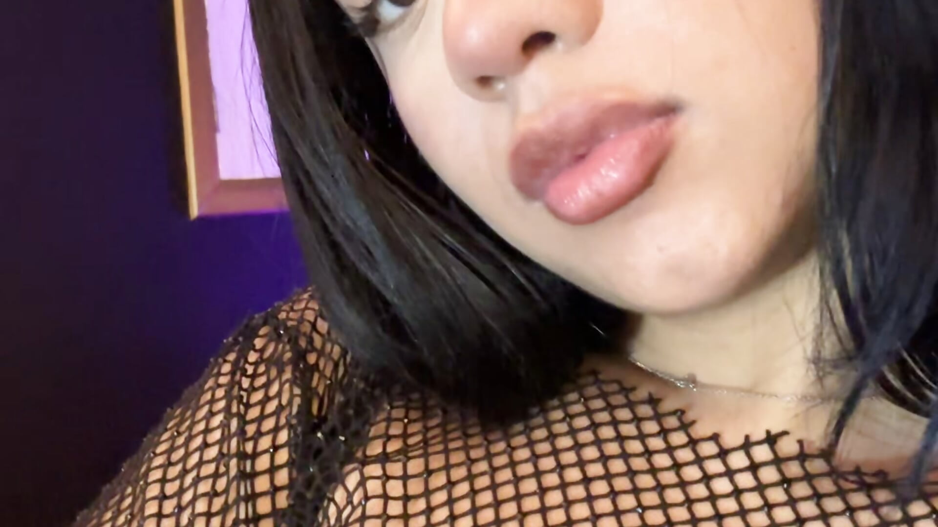 "Your attention is my favorite gift 🎁💖" - video od modelky/modela LiaLovet