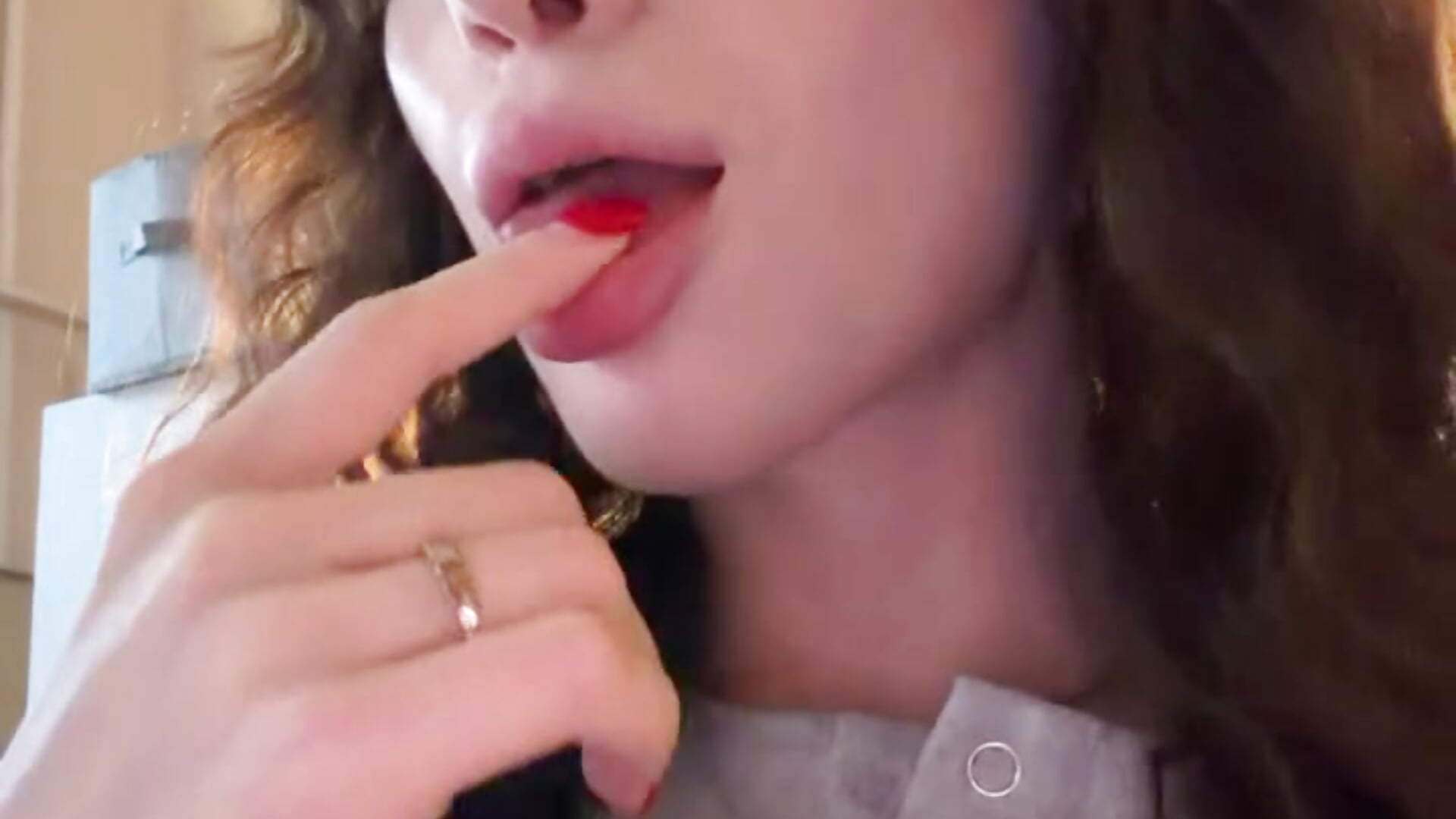 Let me lick it - video by CityLynx cam model