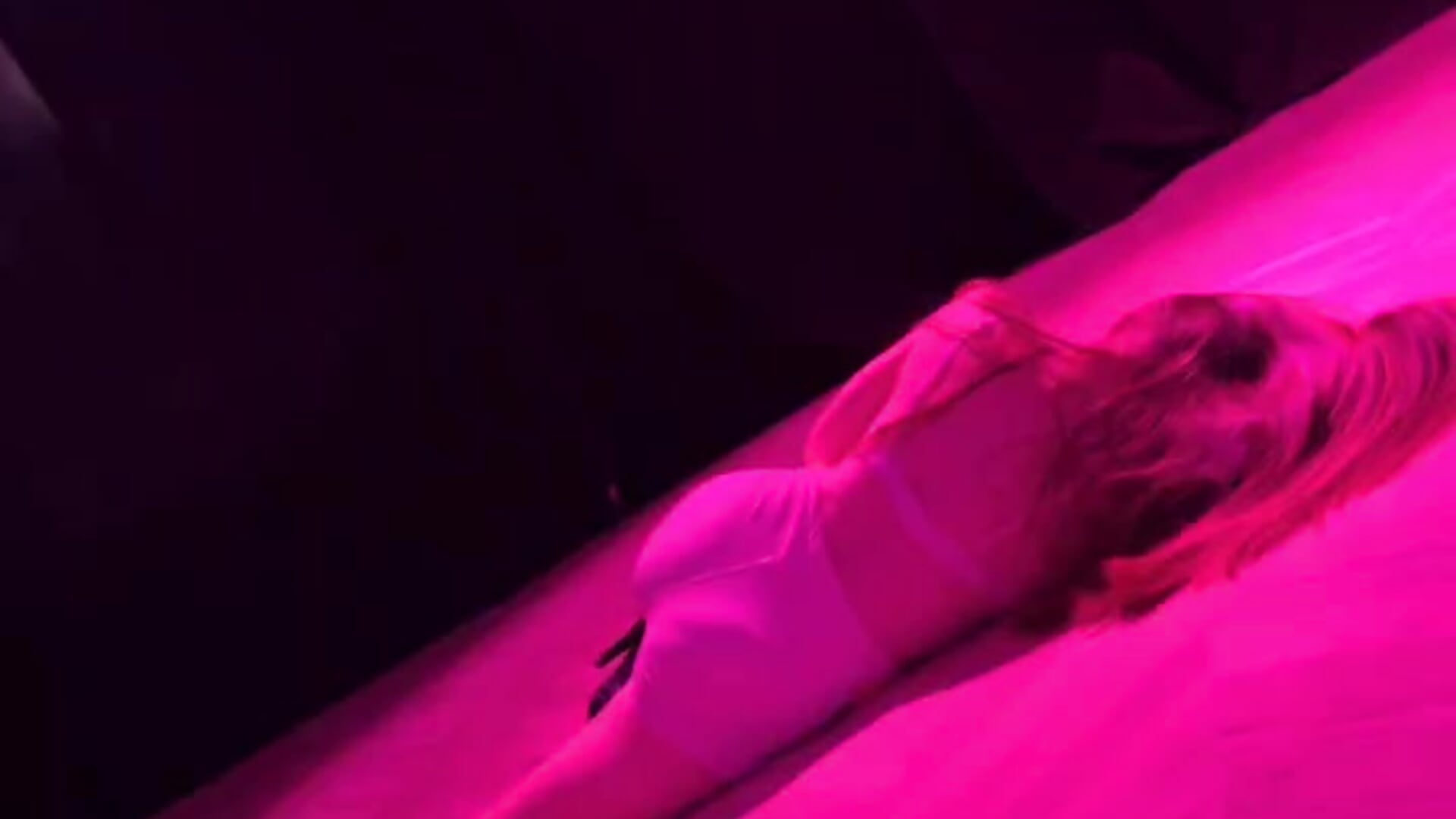 🤭🤭🤭 – video af _EliDream cam-model