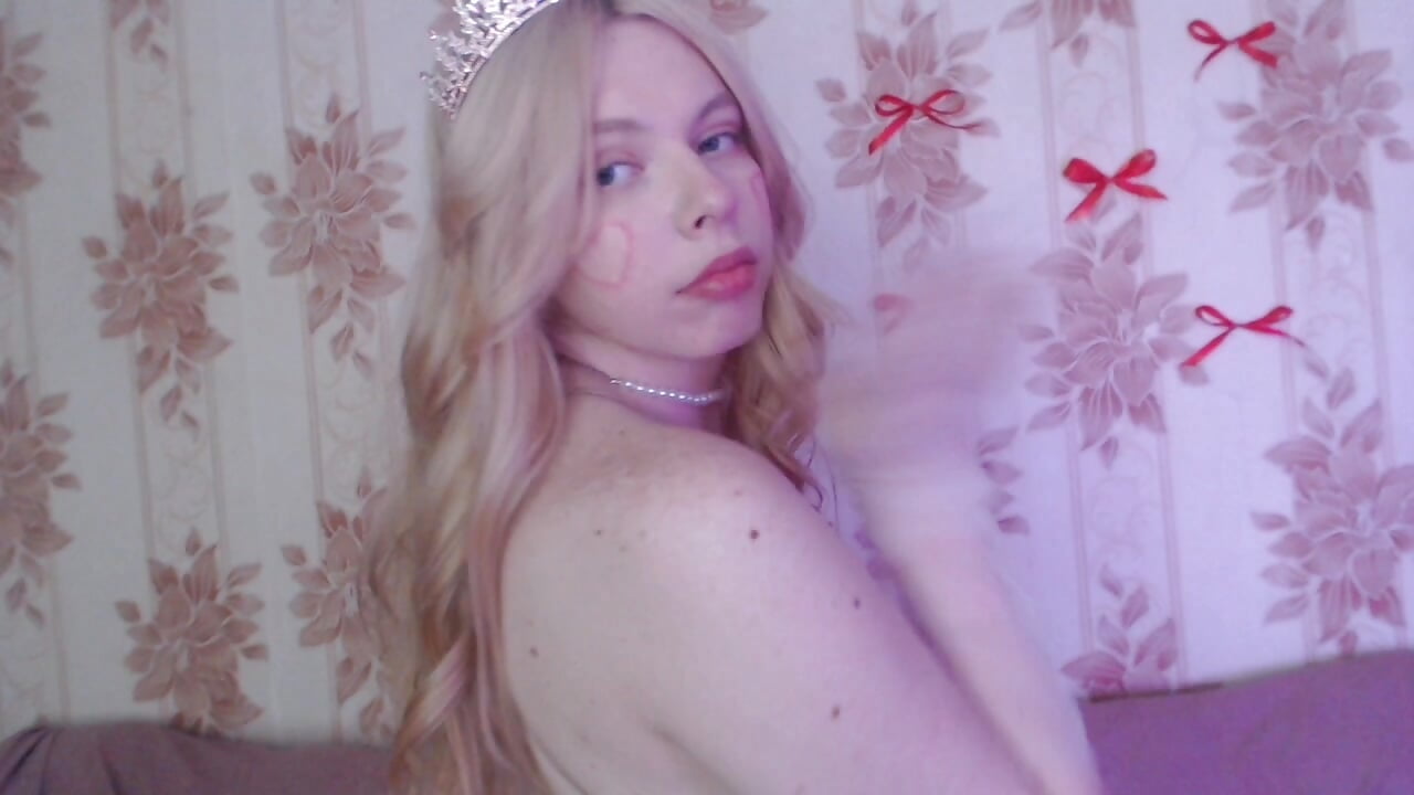 Princess wishes you a Happy Valentine's Day! – видео вебкам-модели Cutie_Bambi