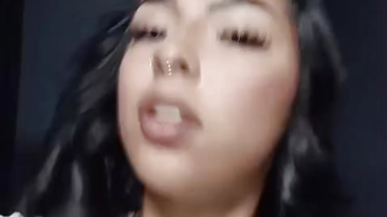 Sexy Student !! - vídeo de la modelo de cam nia-malkova