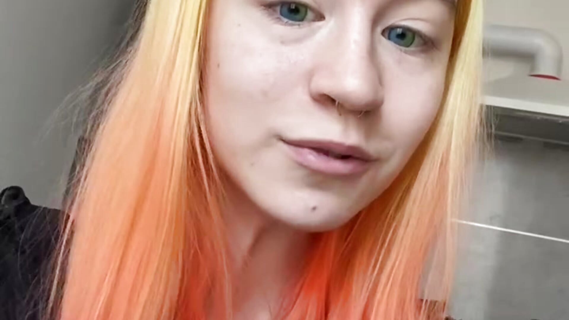 Hello, everyone - vídeo de la modelo de cam EmilyHein