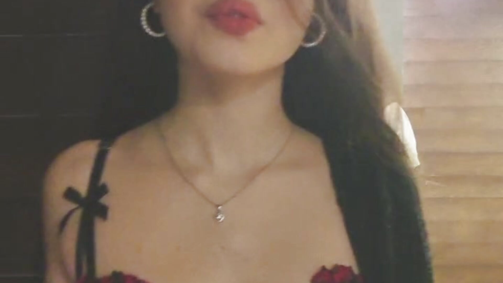 so hot :D – video af ZyntraLoom cam-model