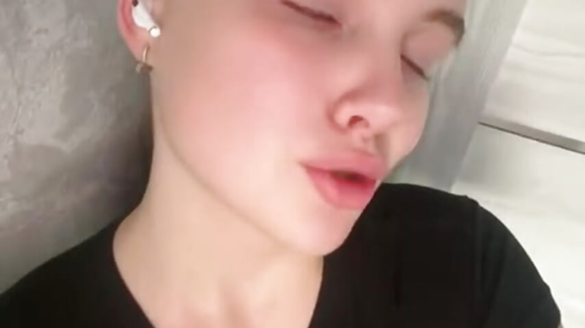 Cobblestone Confessions - video av LadyJoyceX_1 cam model