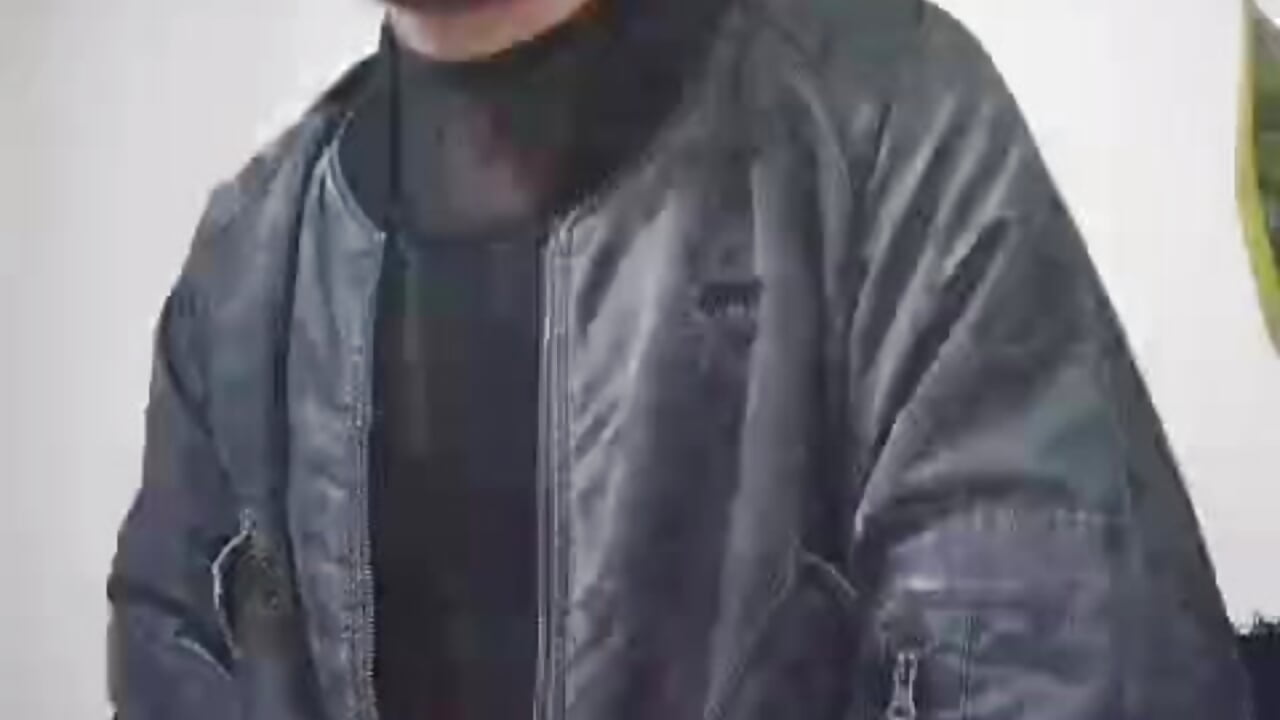 Hellouuuuuu 😜 - video Jake_Grant kameramallilta