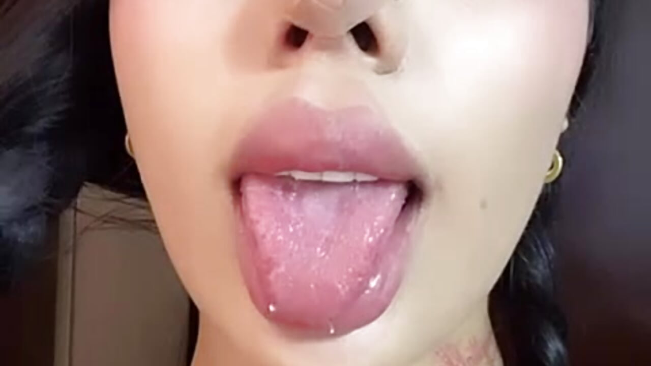 Lick lick 👅 - vídeo de _selena_fox modelo de câmara