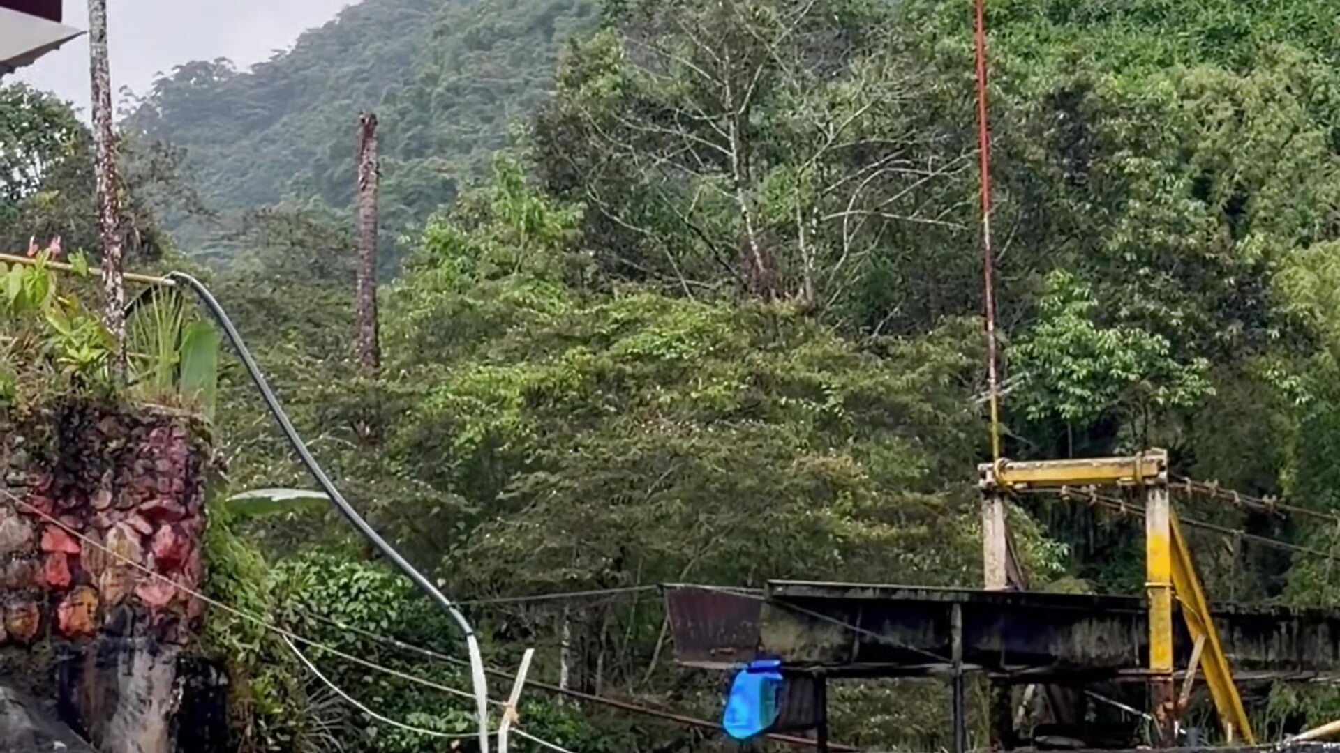 💦 - βίντεο μοντέλου abyyhills