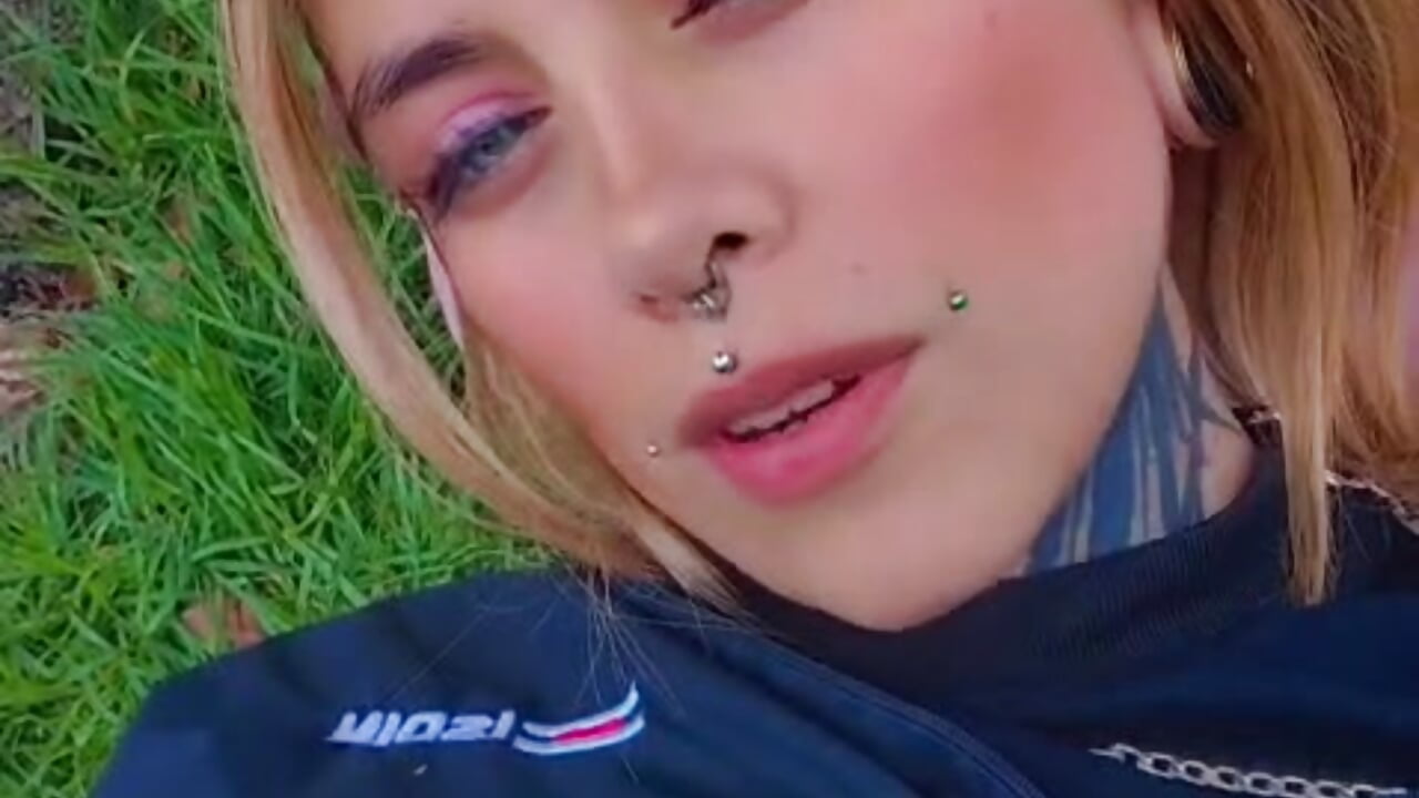 WhatsApp Video 2026-01-31 at 10,31,40 PM (1) - video Dakota_Angell_ kameramallilta