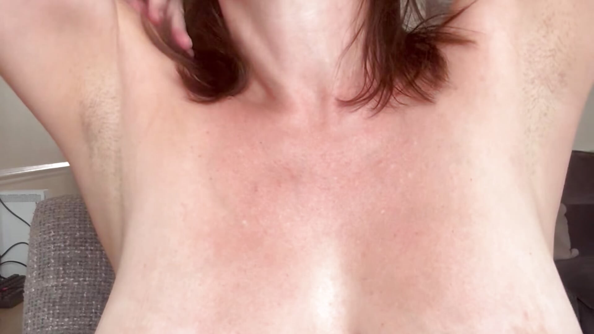 Cum on my tits video .. bouncing and swinging my natural boobs with dirty chat 💋💦