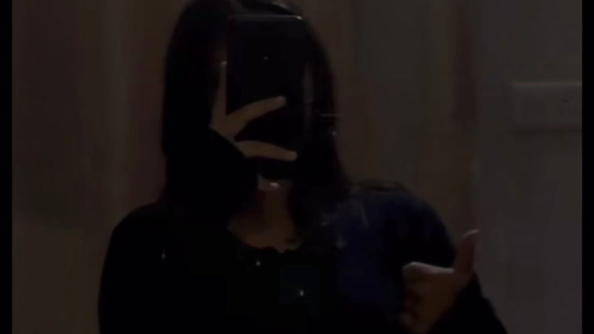 How’s my look 🥰🌸 - วิดีโอโดย Anna_girl22 โมเดลแคม