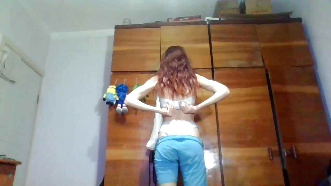 Dancing and stripping in pvt - video by NickiKisinger cam model