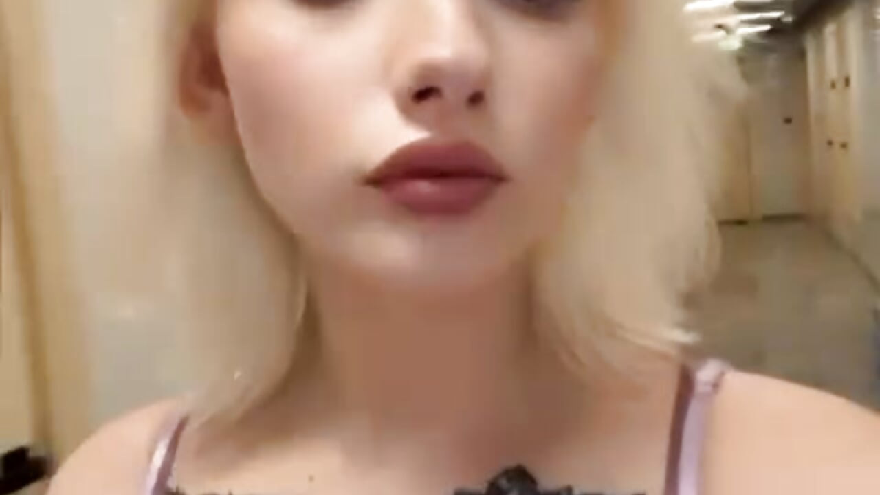 Nora - SpicyNora adlı kamera modelinin videosu