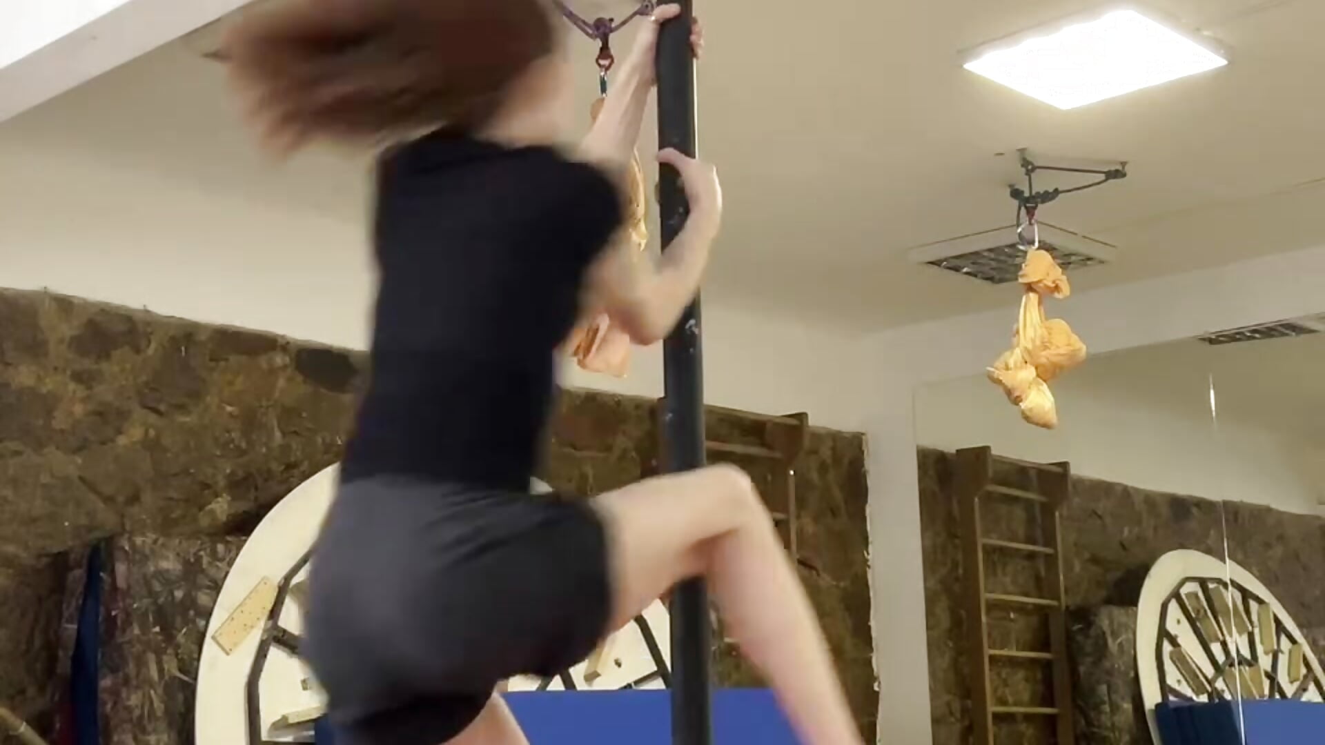 IMG_1304– Tiffany_Muse kameramodell videója