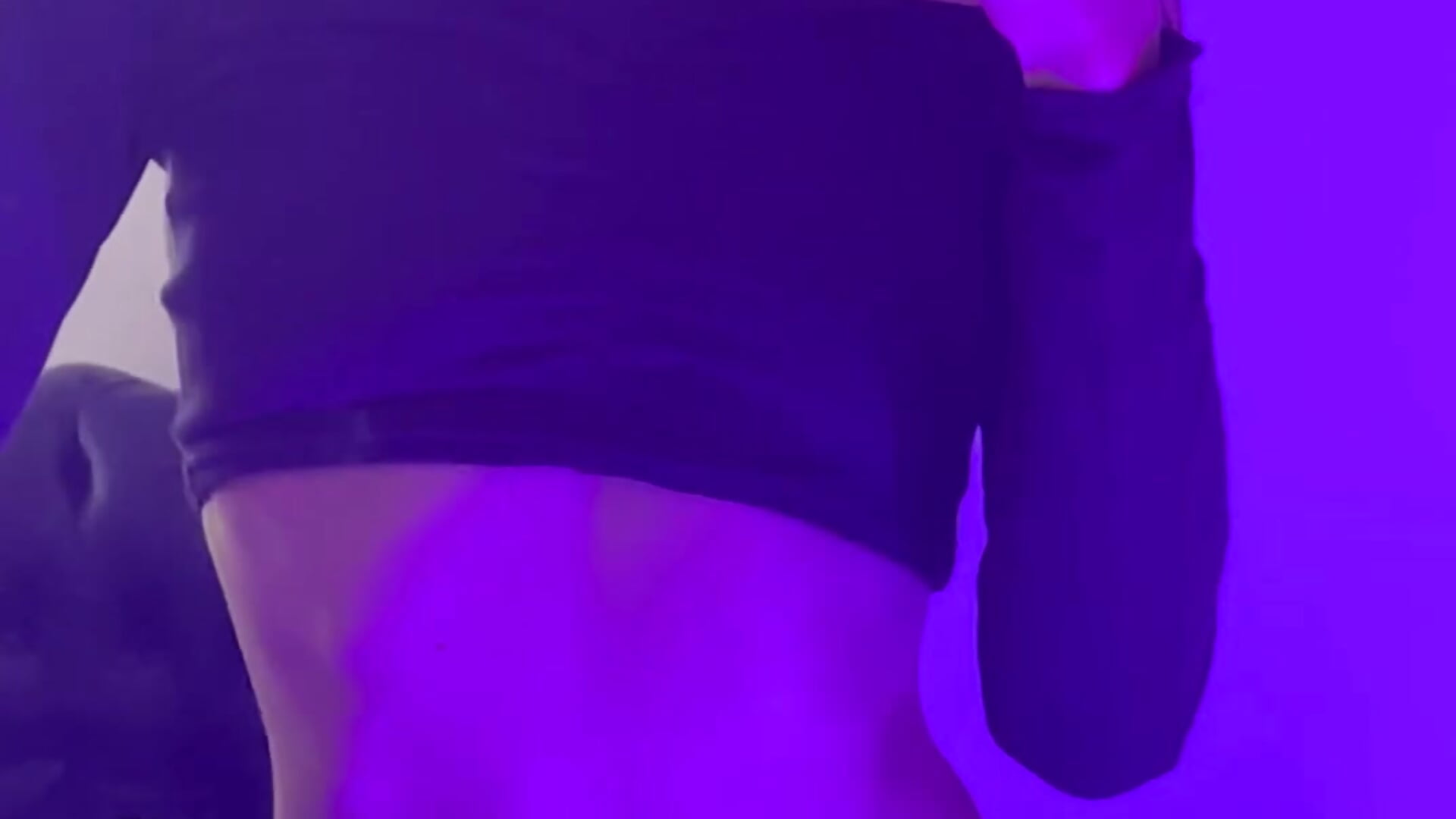 let's fun - βίντεο μοντέλου RiriDay