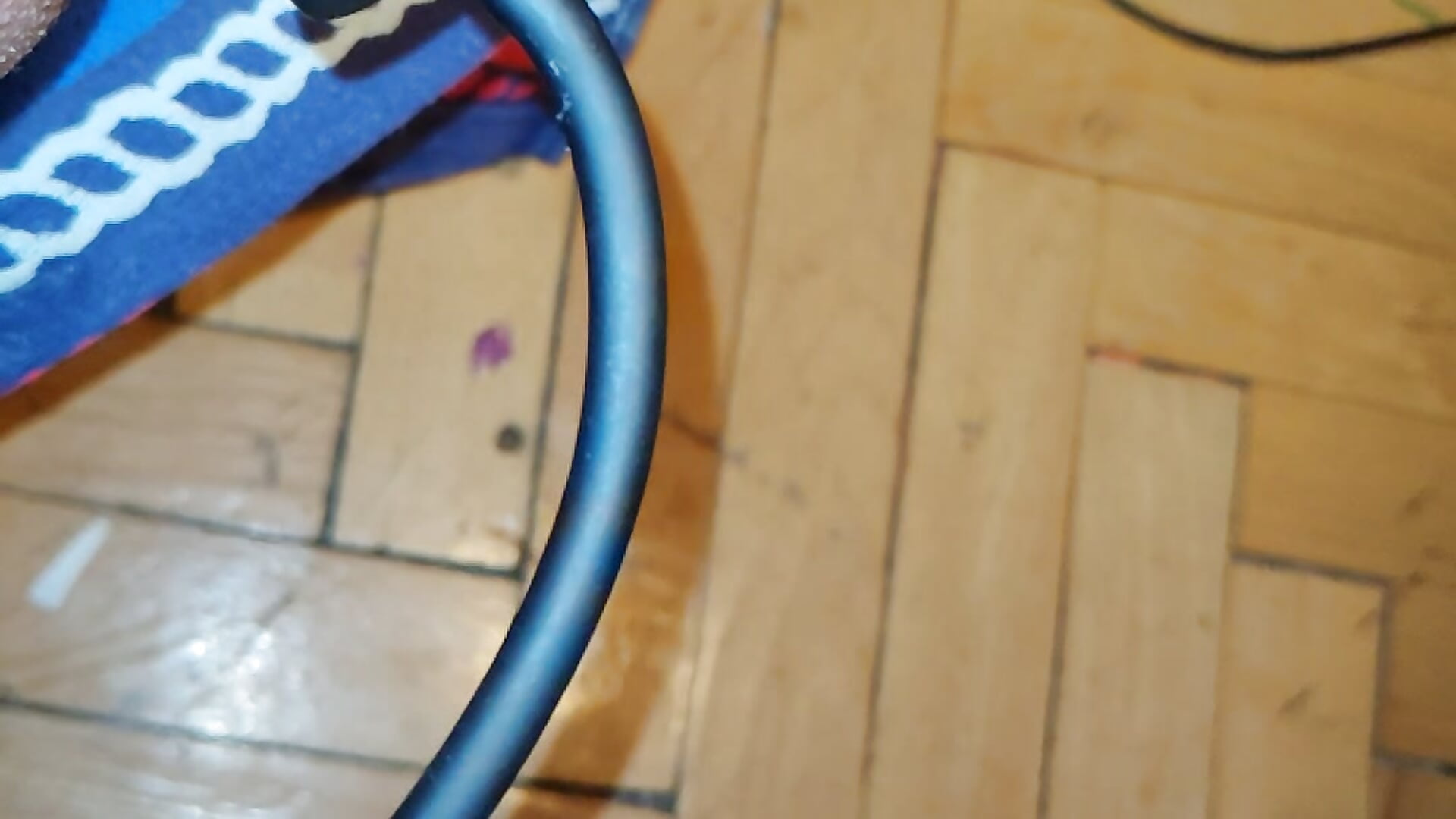 slow motion - 視頻由 NiceToes43 主播提供