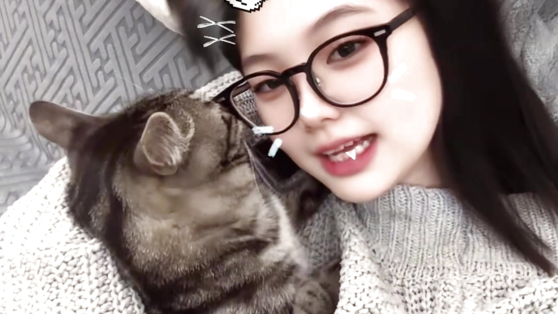 朋朋家的可愛寶貝😻 - วิดีโอโดย NN053 โมเดลแคม