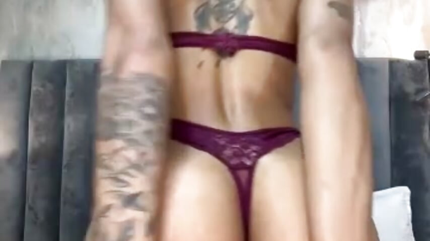 Enjoy my sexy ass 🍑 – video modela na kameri SofiaRivero