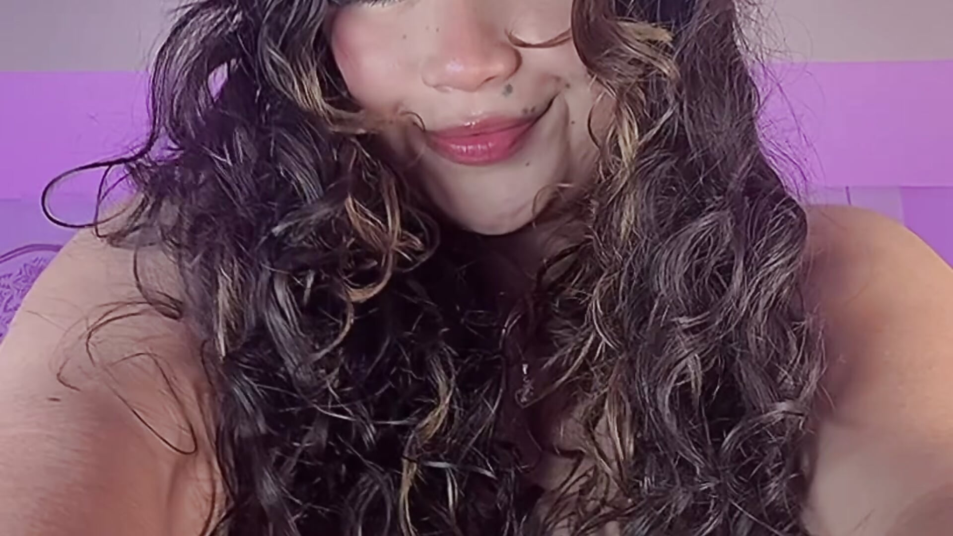 Hearts and flowers even though it's not Valentine's Day❤️‍🔥🥵 - video oleh Honny_Blaice_ kamera model