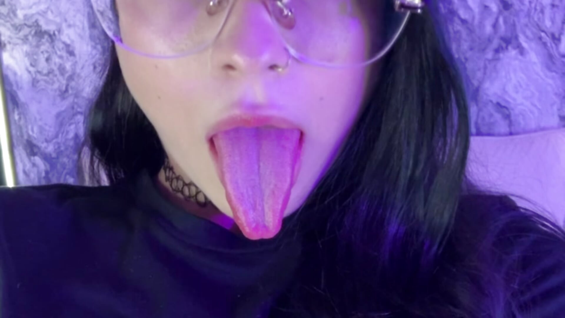 🥵✨//LICK MY TONGUE//✨🥵－カメラキャストのMialarouseの動画