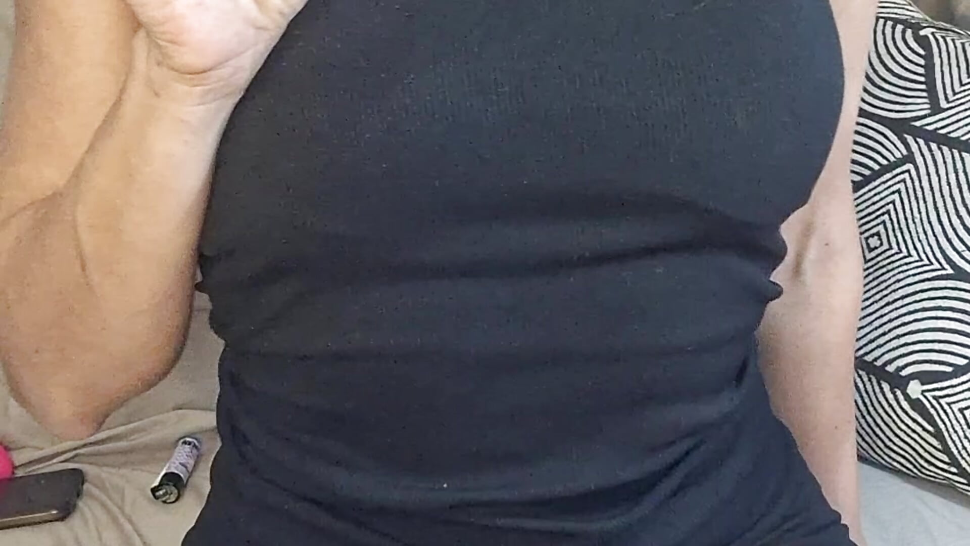Qui mi vedrai come inserisco il plug nel culetto . Video è stato creato per un mio follower,Marco - vídeo de la modelo de cam IrisBlacky