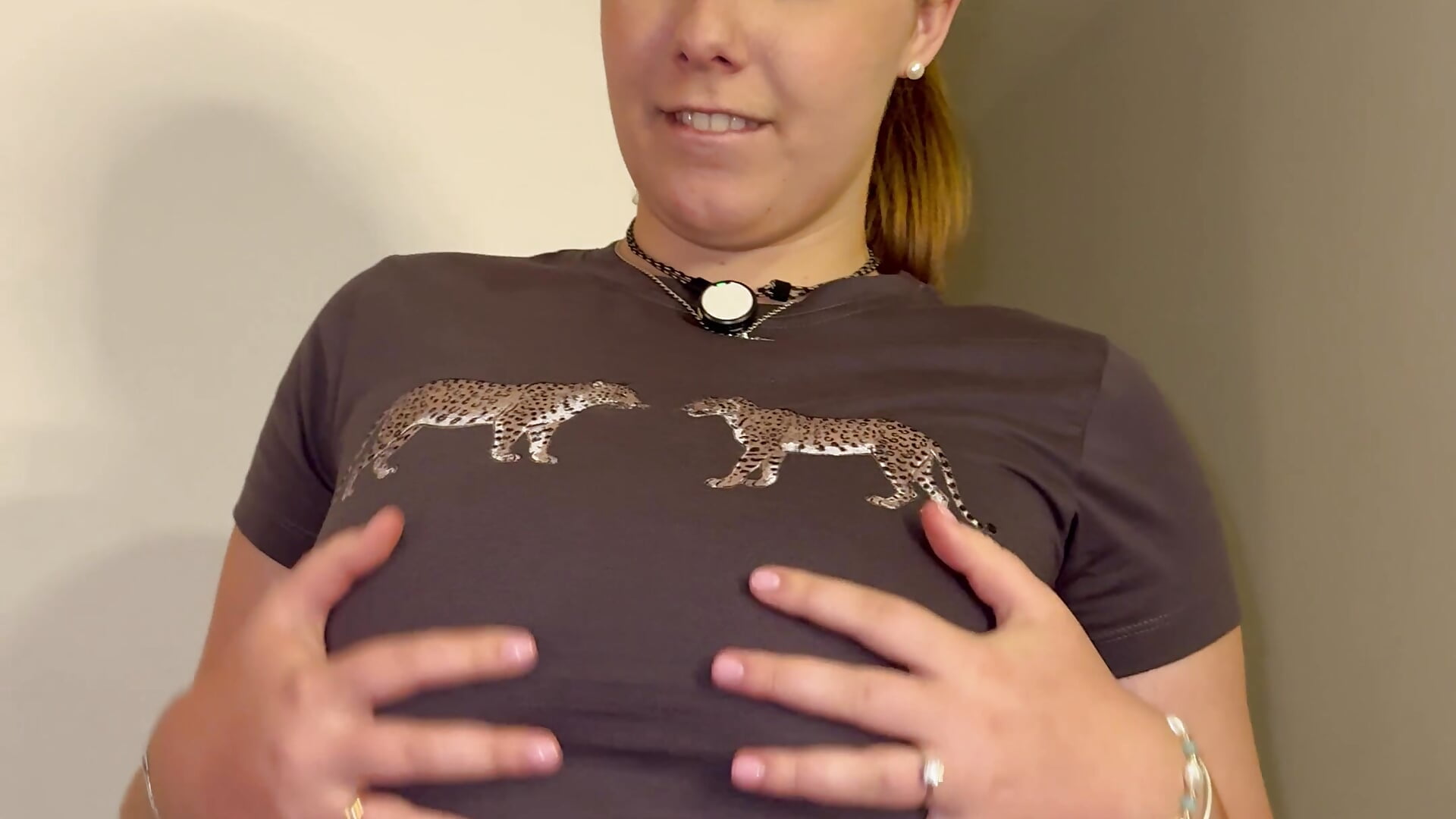 Sofi’s body🍭 - video by Sofii_n_Diego cam model