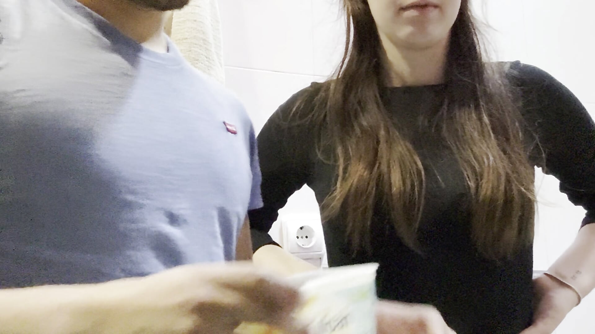 Cooking time – video modela na kameri Sofii_n_Diego