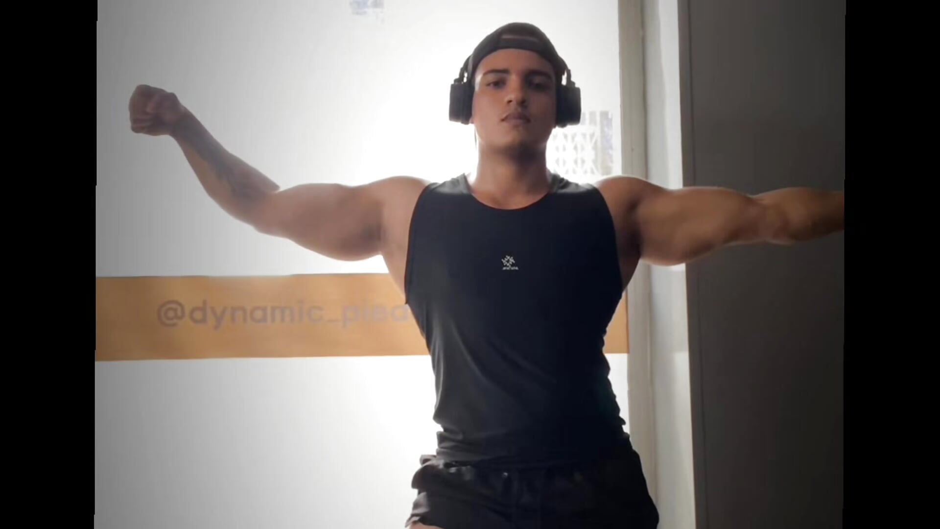 No es solo una cuestión de apariencia; es el resultado de una disciplina – видео вебкам-модели jhon_nicolas