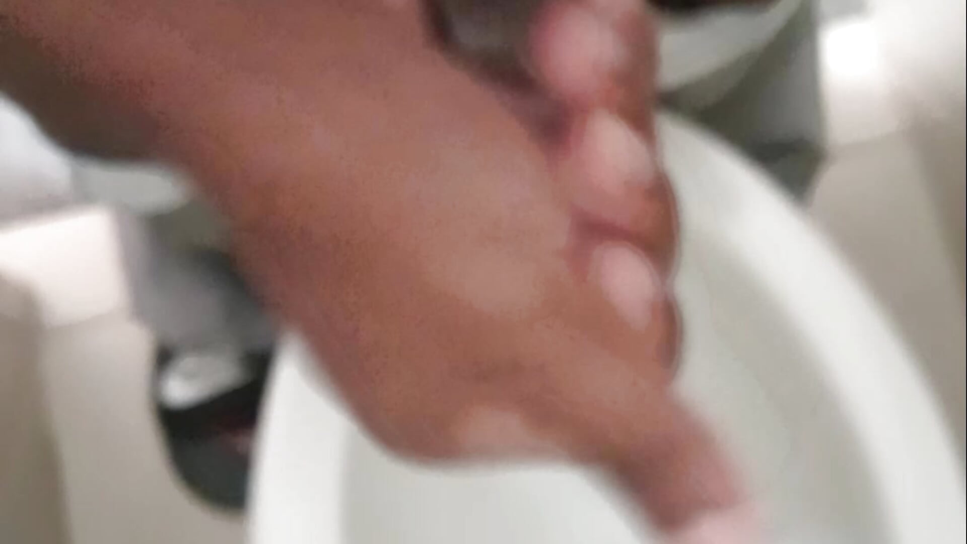 Nut vid 💦💦: Bathroom Edition