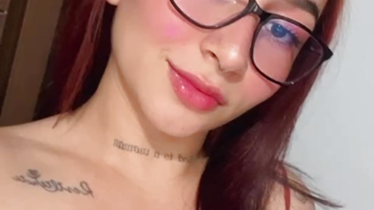 come on whith me 💘 - วิดีโอโดย charlottee27_ โมเดลแคม