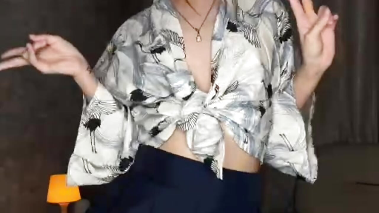 your favorite beauty - video by MarcelinaMei cam model