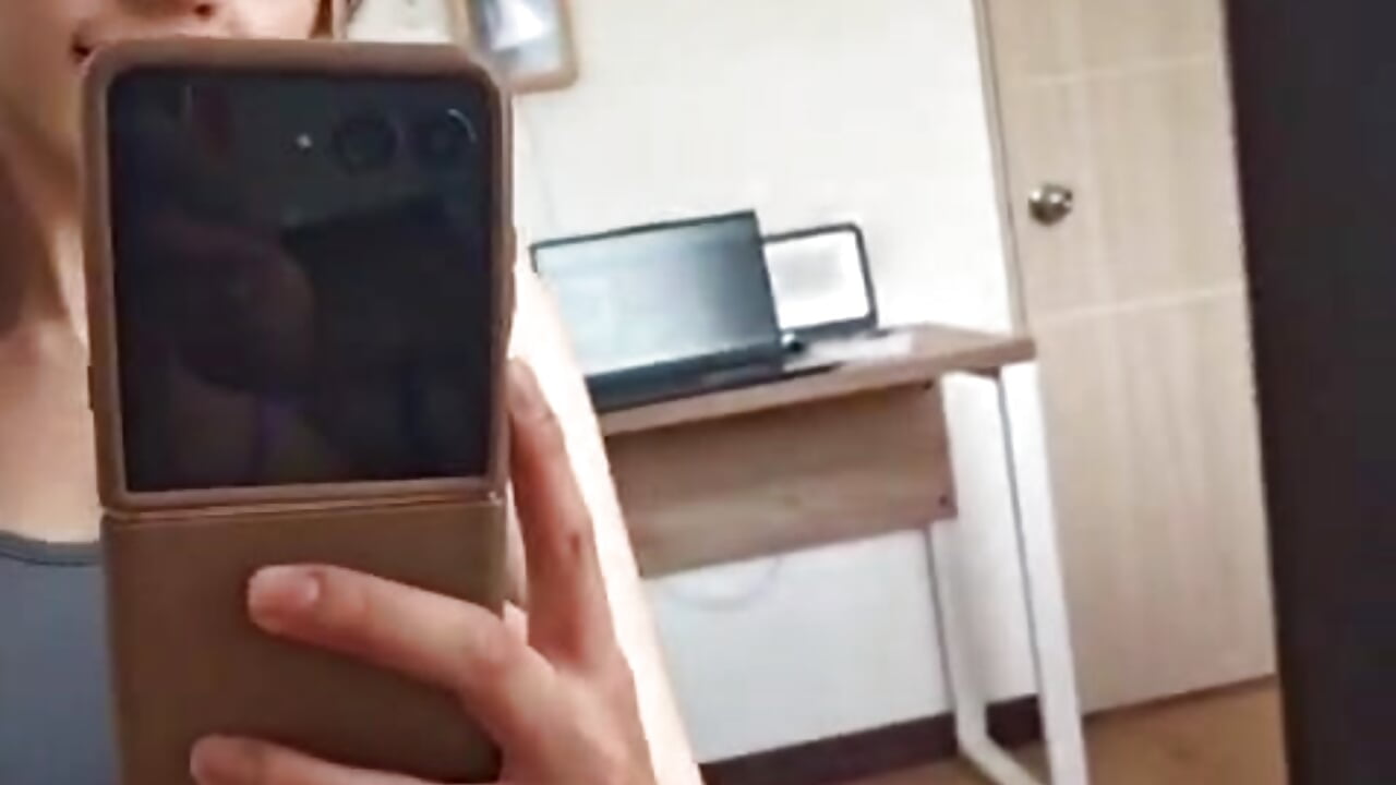 Video - відео від вебкаммоделі CarlyGv