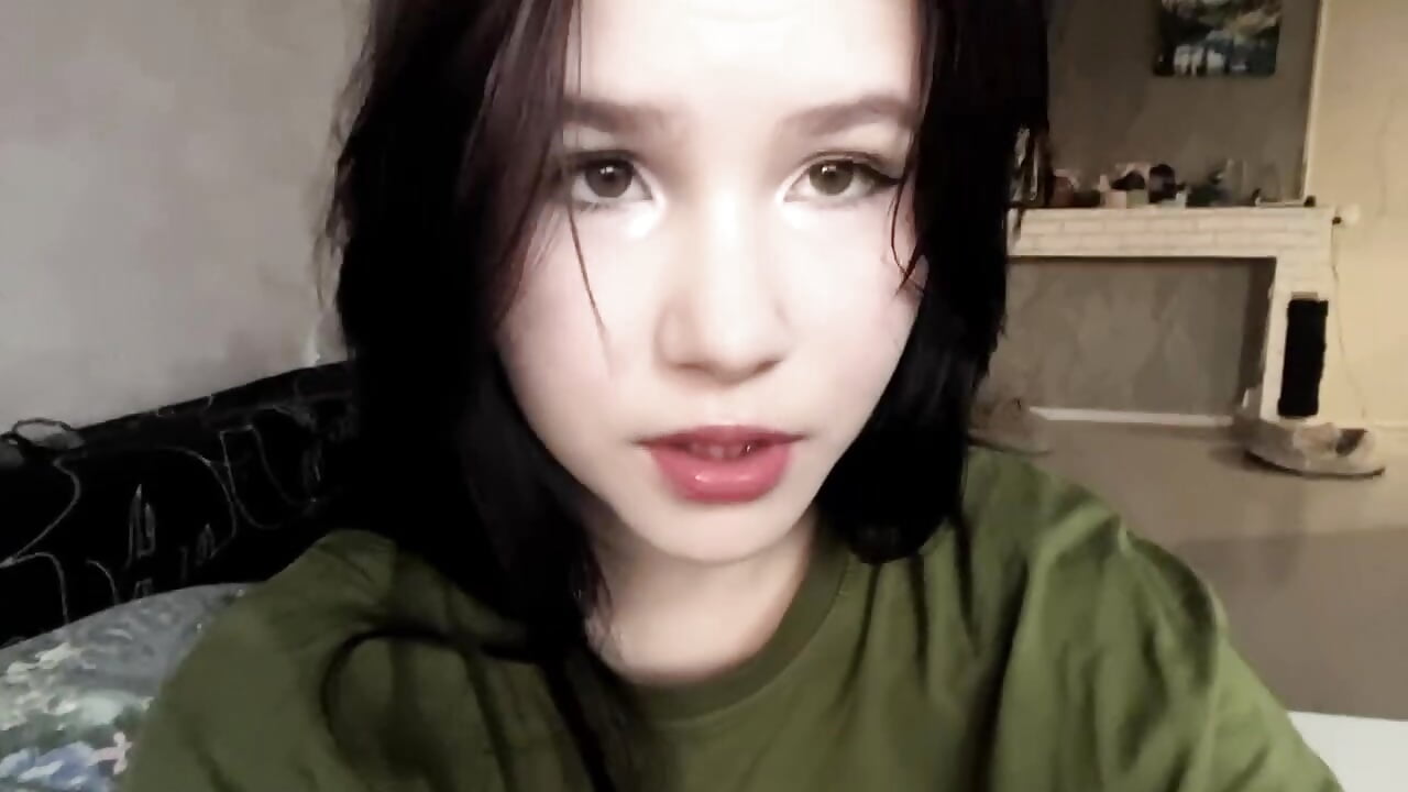 meow – video od webkamerové modelky XNovaNaughty