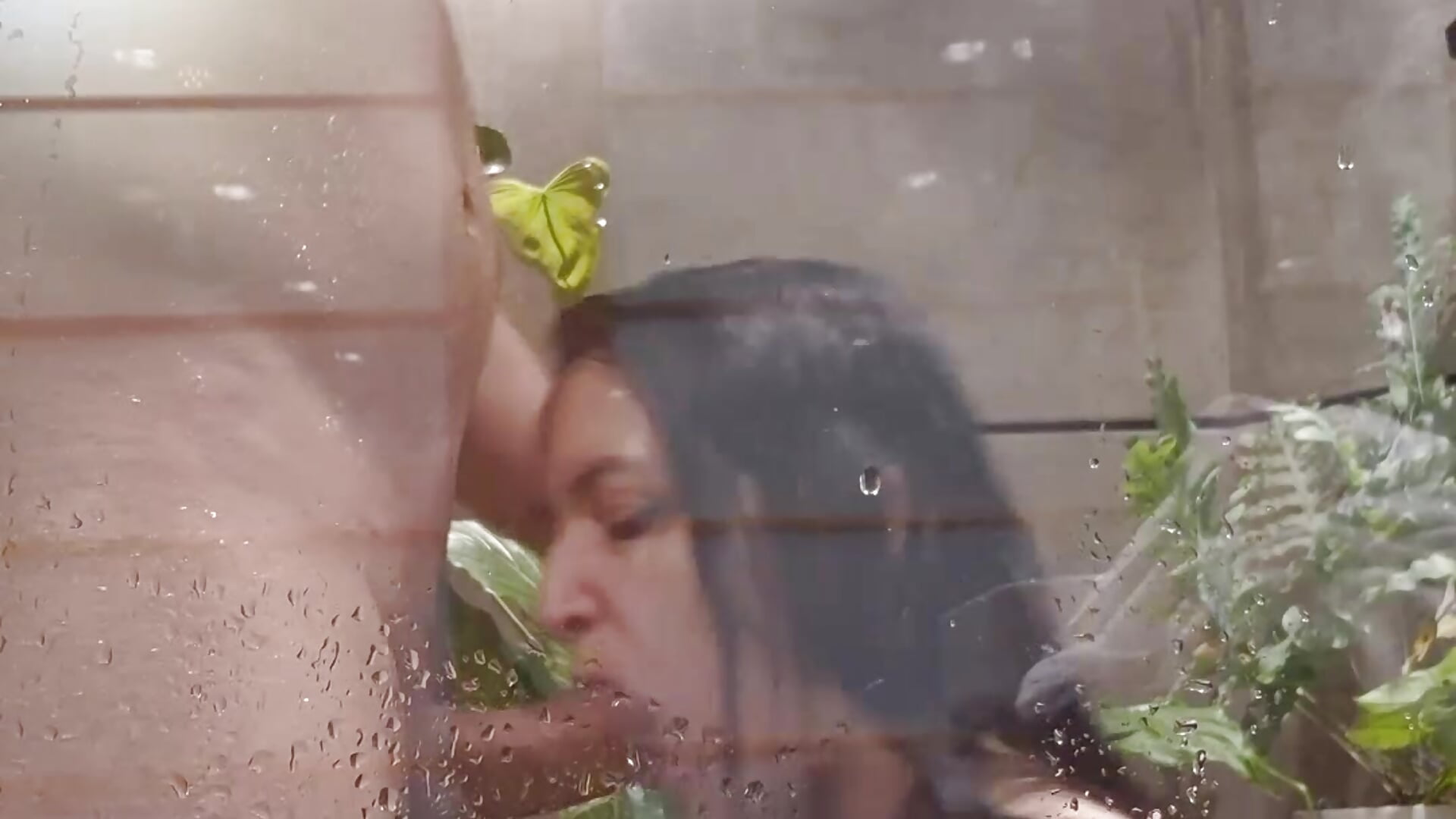 HOT SHOWER FUCKING UNDERWATER