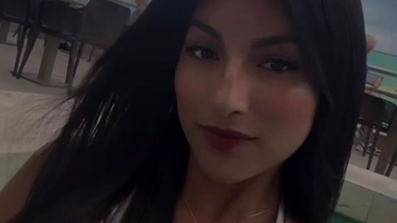 I love going to the beach, are you coming with me? - video van Ateneaaa_ cam-model