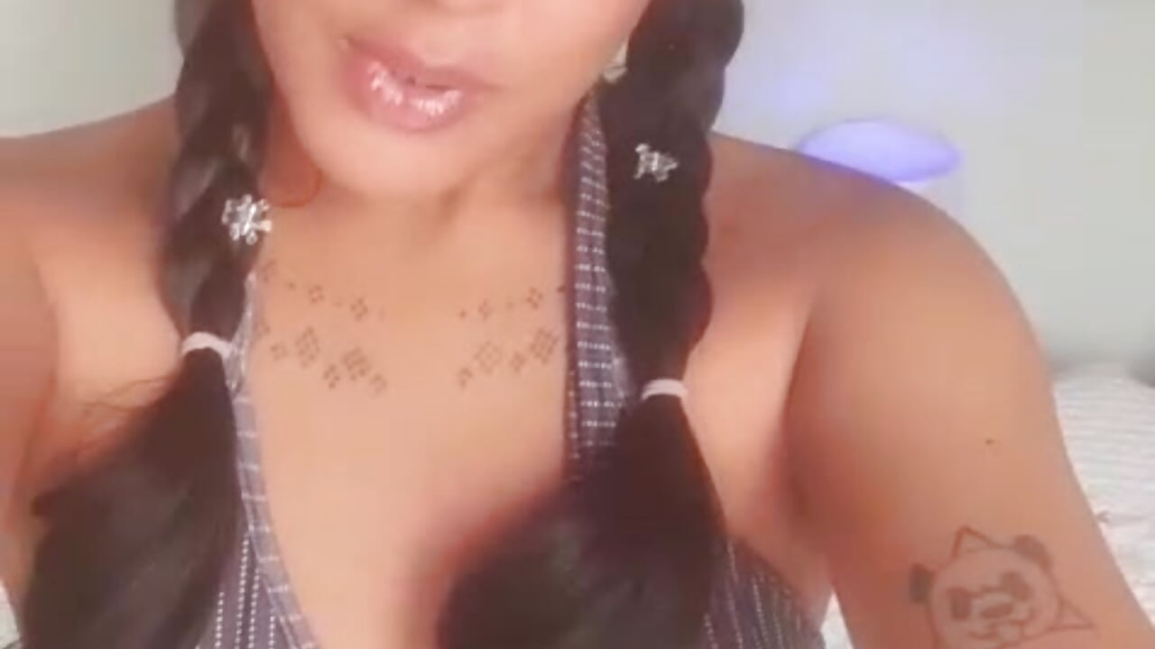 💋 - відео від вебкаммоделі onixxx_