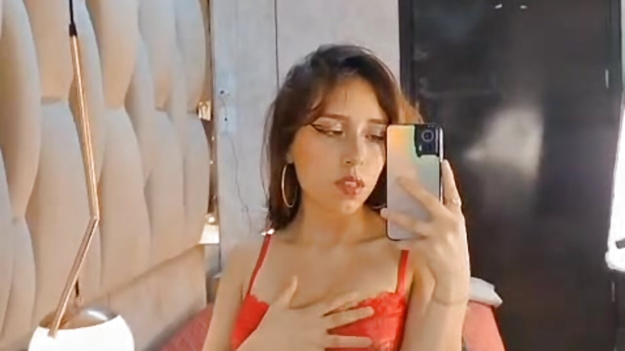 your amazing and sexy bad girl 🤞💋🐱‍👤 - clip cu bella_brava model videochat