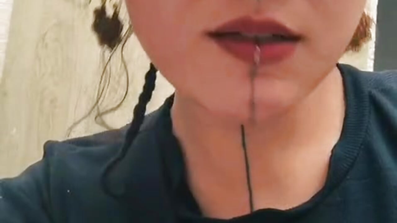 Weekend mood: irresistible🍒 - video van Sylvara_bx cam-model