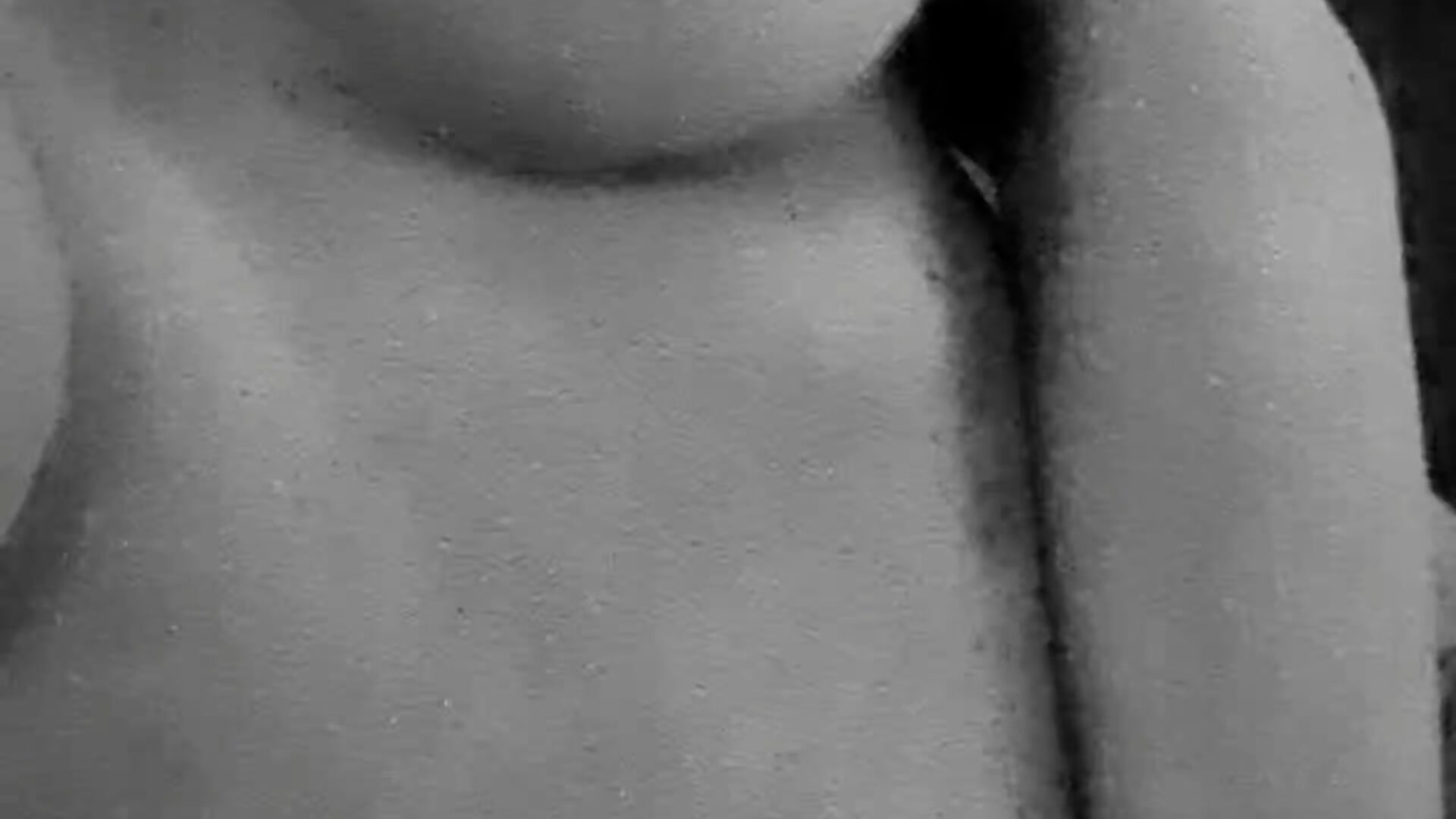 Slow Burn - วิดีโอโดย Bella_Velour โมเดลแคม