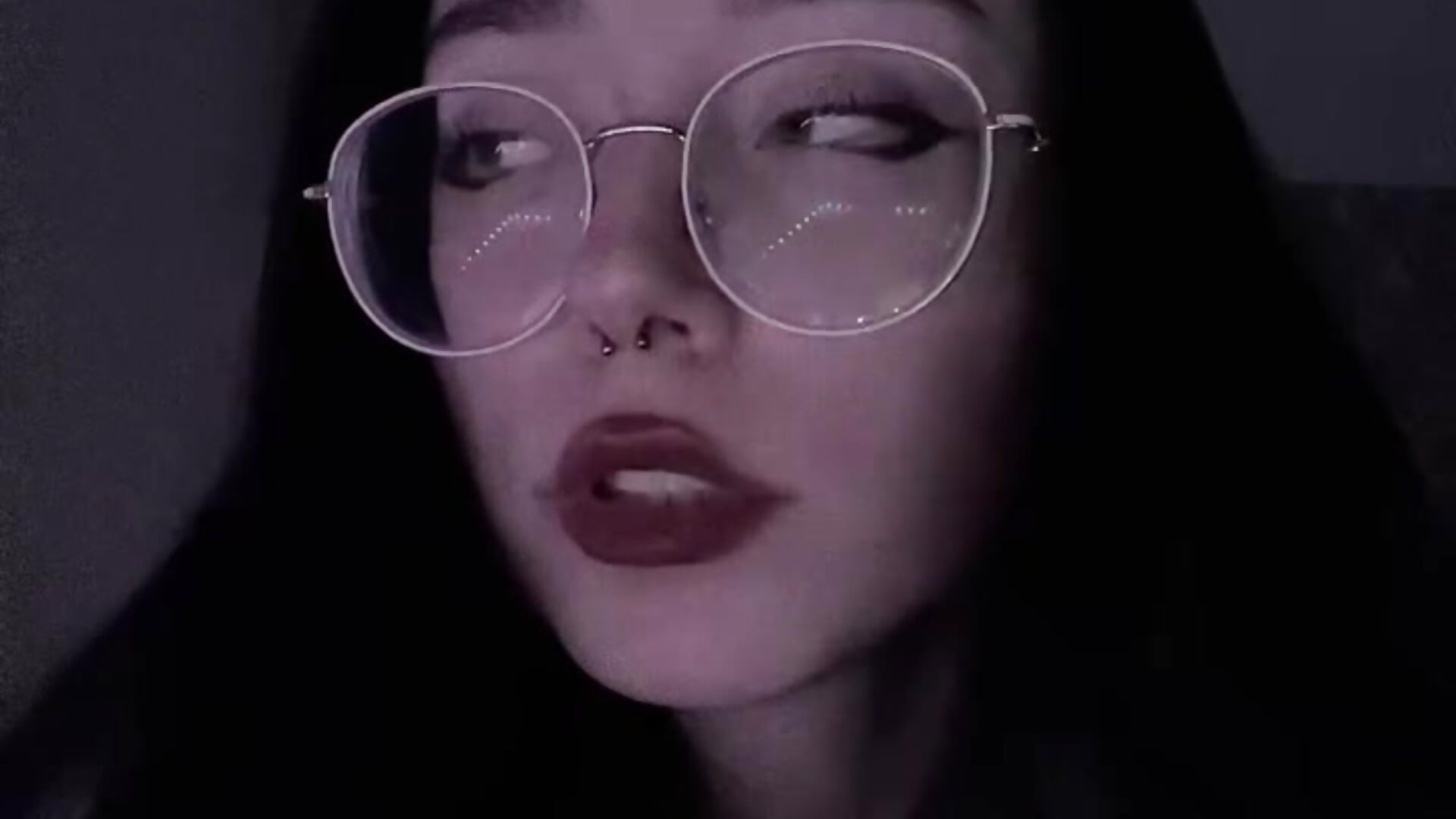 fell me - clip cu BabyMotya model videochat