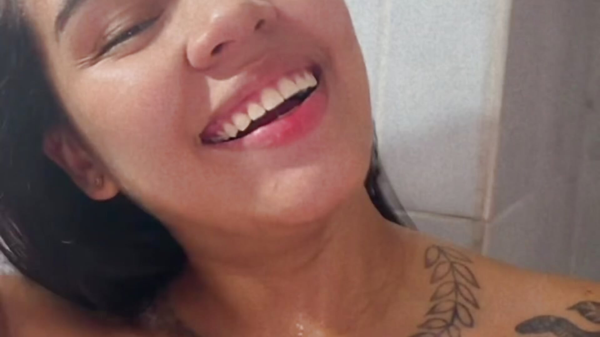 🧖🏼‍♀️ - sofiariz主播的视频