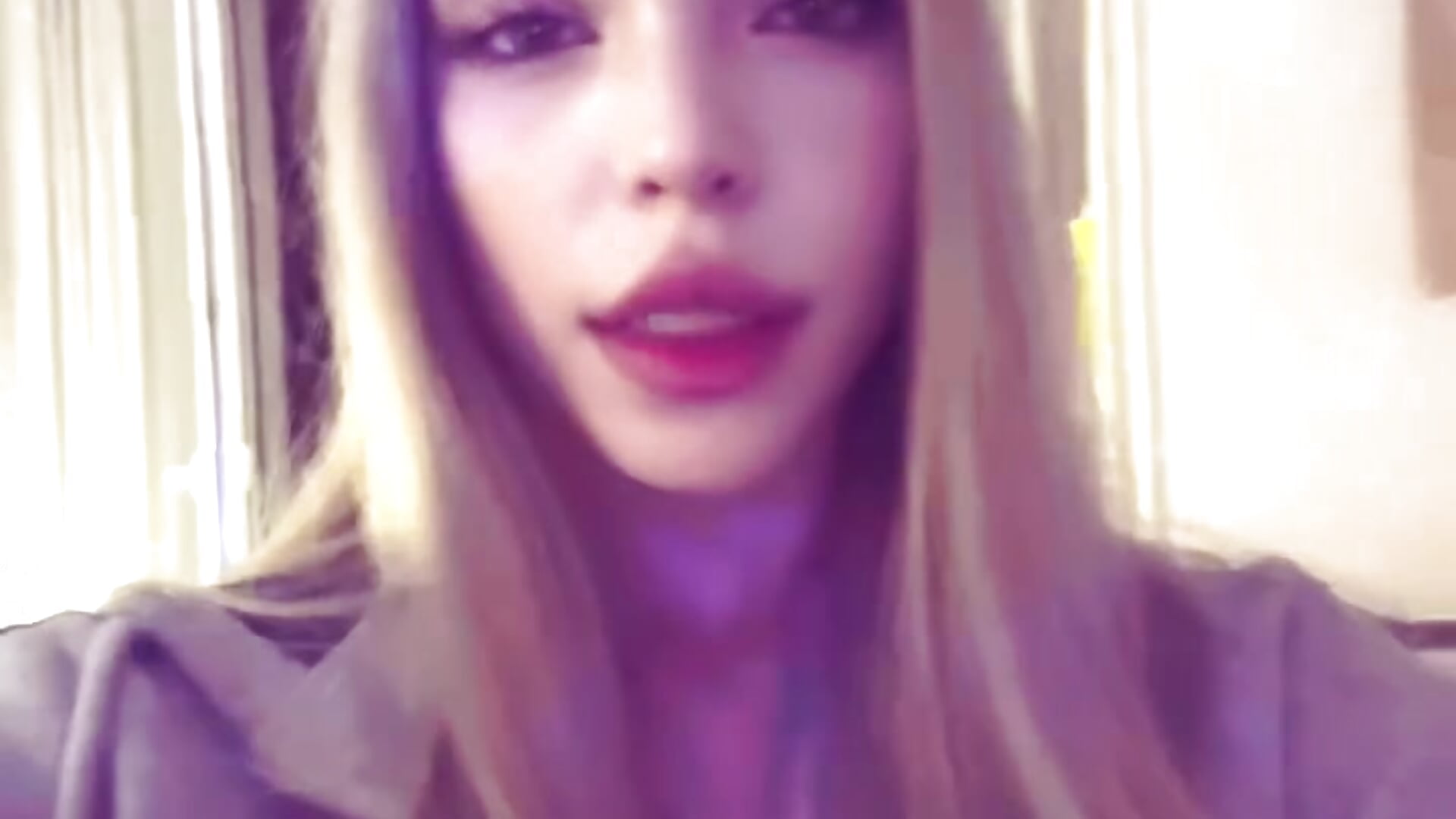 for friend :) - video oleh model kamera ViolaFaa