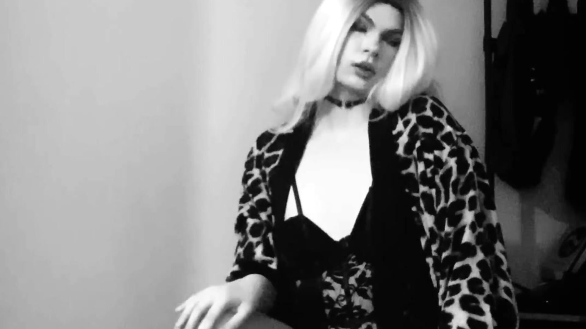 カメラキャストのadel_tgirlさんのトレンドな 2350本の動画