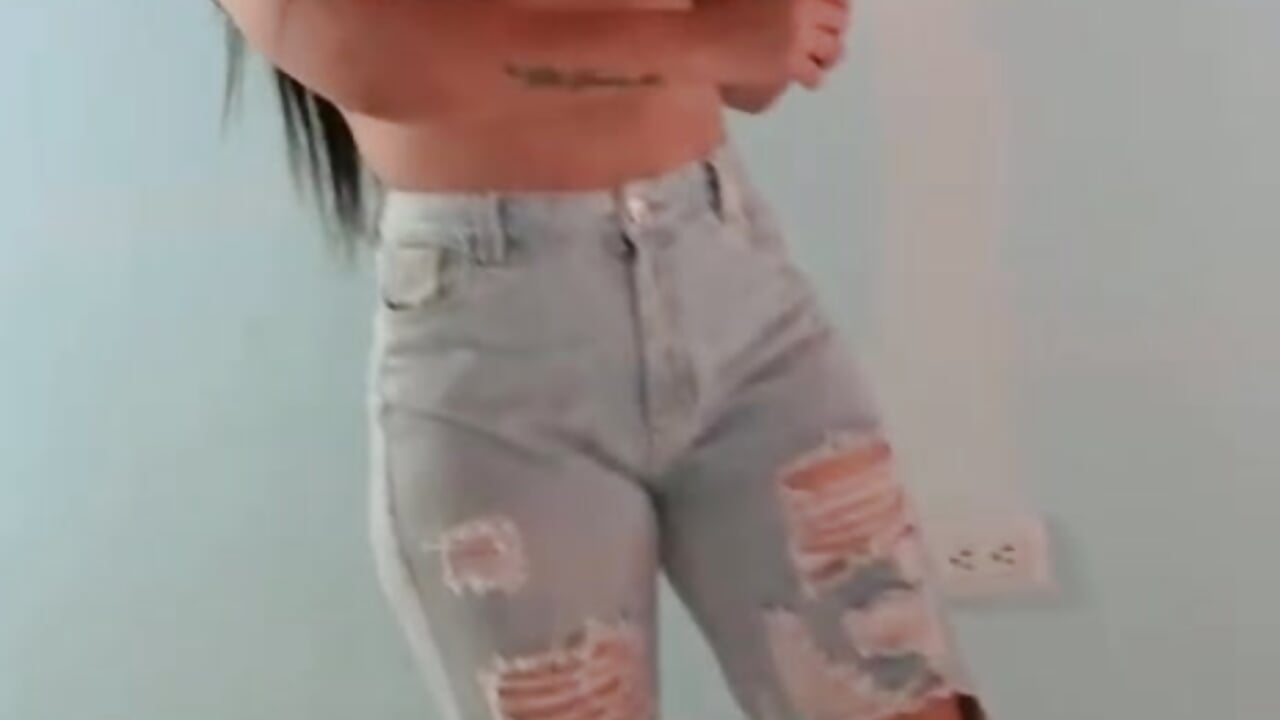 ;) - 視頻由 XimenaVargas 主播提供